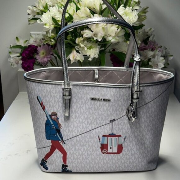 ⛷️🏂🚠 Michael Kors NWT Jet Set Girls Ski Tote Shoulder Bag - Picture 1 of 16